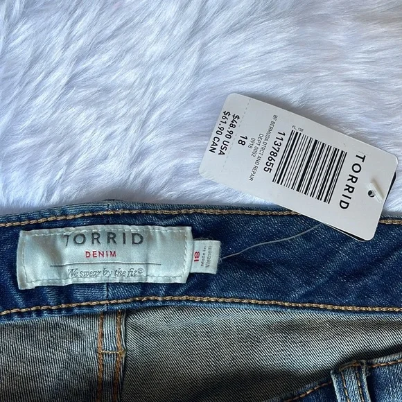 Brand New With Tags, Torrid Denim Short - Picture 2 of 7
